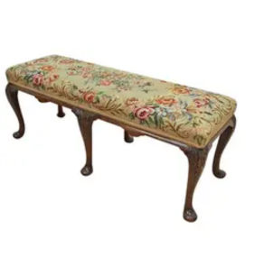 Hotel-Bed-Bench